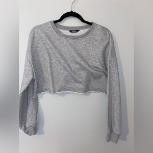 Cropped crew neck